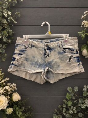 Rue21 Bleached Tie-Dye Distressed Denim Shorts - Blue & White